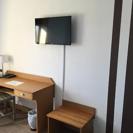 Kyriad Hotel Laon